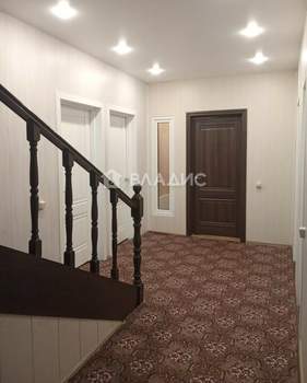 Дом 137м², 2-этажный, участок 8 сот.