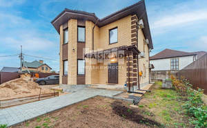 Дом 260м², 2-этажный, участок 6 сот.