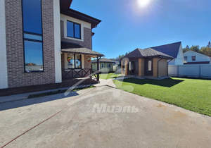 Дом 181м², 2-этажный, участок 8 сот.