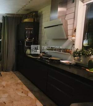 Дом 77м², 2-этажный, участок 8 сот.