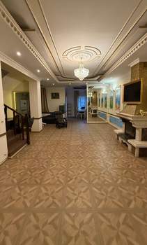 Дом 250м², 3-этажный, на длительный срок, 