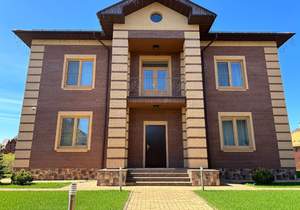 Дом 340м&sup2;, 3-этажный, участок 24 сот.  