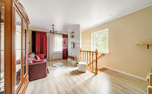 Дом 208м², 2-этажный, участок 7 сот.  