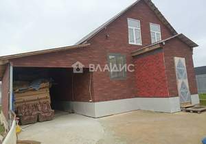 Дом 137м², 2-этажный, участок 8 сот.  