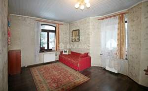 Дом 152м², 3-этажный, участок 9 сот.  