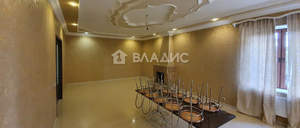 Дом 486м², 3-этажный, участок 8 сот.  