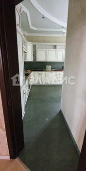 Дом 486м², 3-этажный, участок 8 сот.  