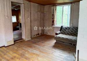 Дом 40м², 2-этажный, участок 6 сот.  