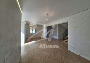 Дом 181м², 2-этажный, участок 8 сот.  