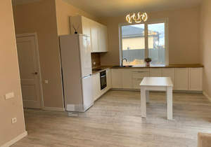 Дом 80м&sup2;, 1-этажный, участок 7 сот.  