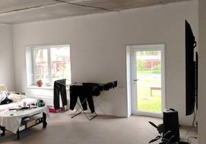 Дом 200м&sup2;, 16-этажный, участок 10 сот.  