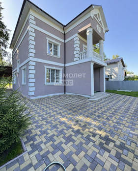 Дача 350м², 3-этажный, участок 6 сот.  