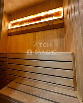 Дом 181м², 3-этажный, участок 4 сот.  