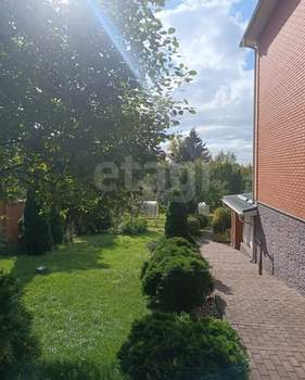 Дом 299м², 3-этажный, участок 14 сот.  