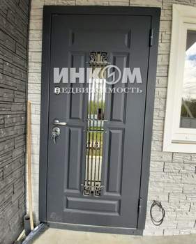Дом 240м², 2-этажный, участок 8 сот.  