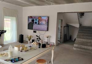 Дом 200м&sup2;, 16-этажный, участок 10 сот.  