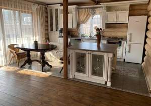 Дом 170м&sup2;, 2-этажный, участок 6 сот.  