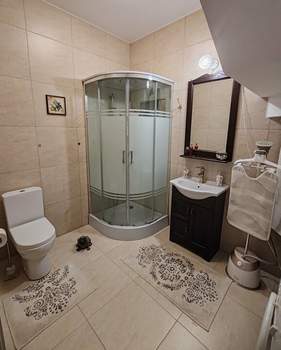 Дом 180м², 2-этажный, участок 3 сот.  