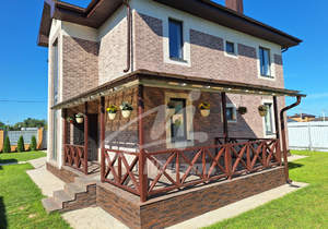 Дом 181м², 2-этажный, участок 8 сот.  