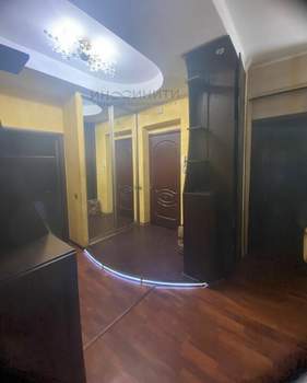 4-к квартира, вторичка, 101м2, 2/4 этаж