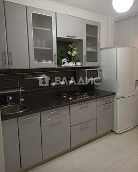 2-к квартира, вторичка, 63м2, 3/10 этаж