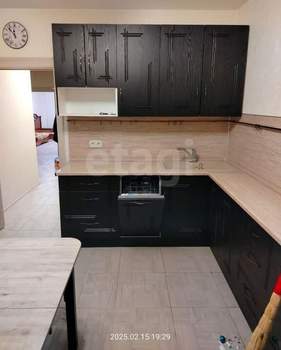 2-к квартира, вторичка, 63м2, 9/16 этаж