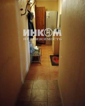 2-к квартира, вторичка, 44м2, 1/4 этаж