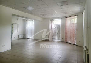 3-к квартира, вторичка, 72м2, 1/3 этаж