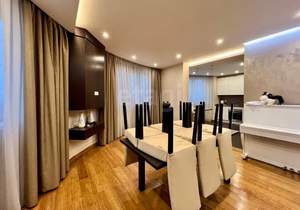 4-к квартира, вторичка, 230м2, 14/14 этаж