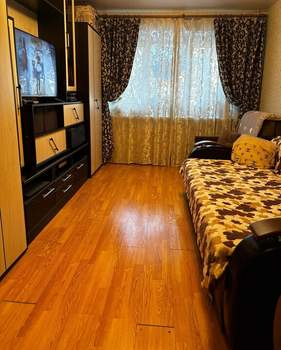 2-к квартира, вторичка, 44м2, 1/4 этаж