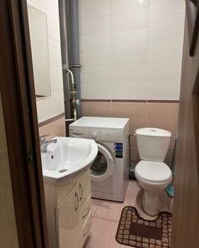 2-к квартира, вторичка, 61м2, 9/17 этаж