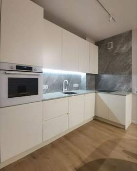 2-к квартира, вторичка, 58м2, 13/17 этаж