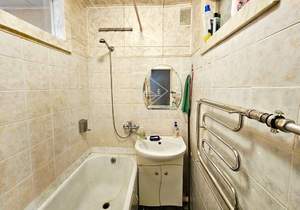 3-к квартира, вторичка, 60м2, 5/5 этаж