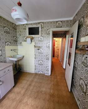 2-к квартира, вторичка, 42м2, 1/5 этаж
