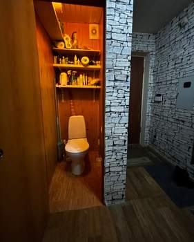 2-к квартира, вторичка, 47м2, 1/4 этаж