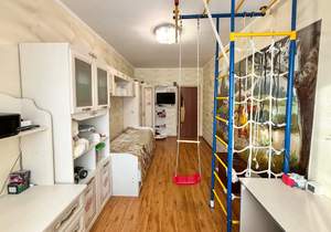 3-к квартира, вторичка, 100м2, 3/10 этаж