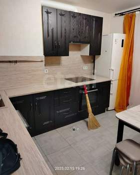 2-к квартира, вторичка, 63м2, 9/16 этаж