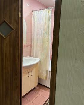 2-к квартира, вторичка, 61м2, 9/17 этаж