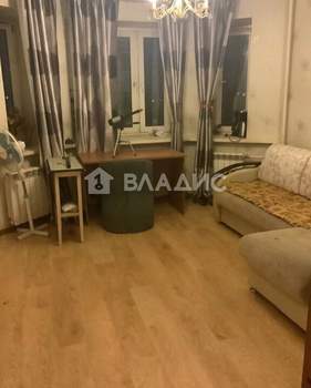 2-к квартира, вторичка, 63м2, 8/17 этаж