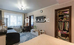 2-к квартира, вторичка, 43м2, 1/4 этаж