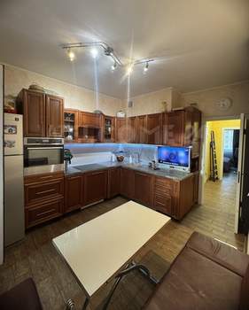 2-к квартира, вторичка, 58м2, 8/17 этаж