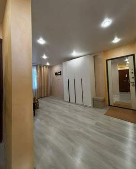 3-к квартира, вторичка, 65м2, 1/5 этаж