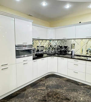 4-к квартира, вторичка, 125м2, 12/12 этаж