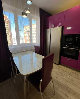 2-к квартира, вторичка, 72м2, 9/17 этаж