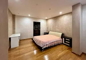 4-к квартира, вторичка, 230м2, 14/14 этаж