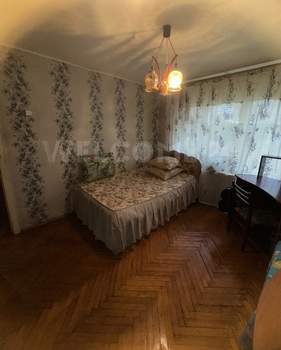 2-к квартира, вторичка, 43м2, 1/5 этаж