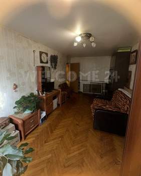 2-к квартира, вторичка, 43м2, 1/5 этаж