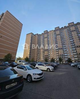 2-к квартира, вторичка, 65м2, 15/17 этаж