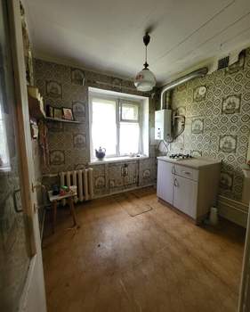 2-к квартира, вторичка, 42м2, 1/5 этаж
