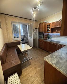 2-к квартира, вторичка, 58м2, 8/17 этаж